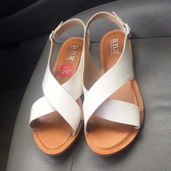 a.n.a Shoes - New White sandals